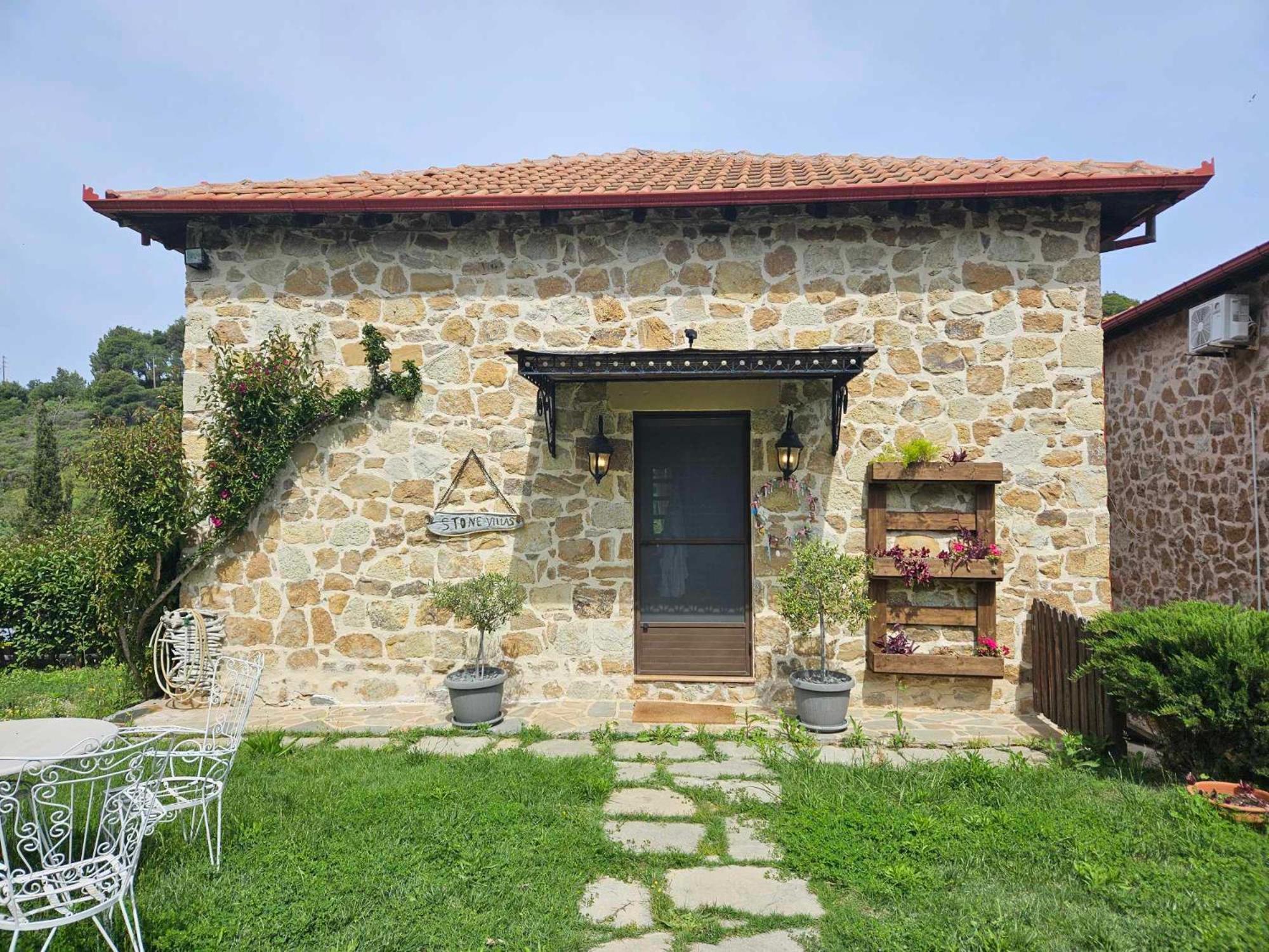Stone Villas ネア・ローダ エクステリア 写真