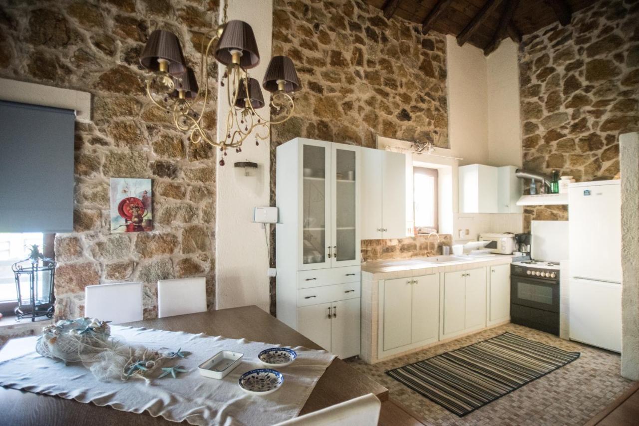 Stone Villas ネア・ローダ エクステリア 写真